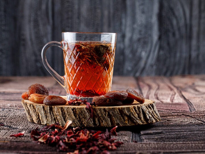 7 Incredible Benefits of Drinking Green Tea